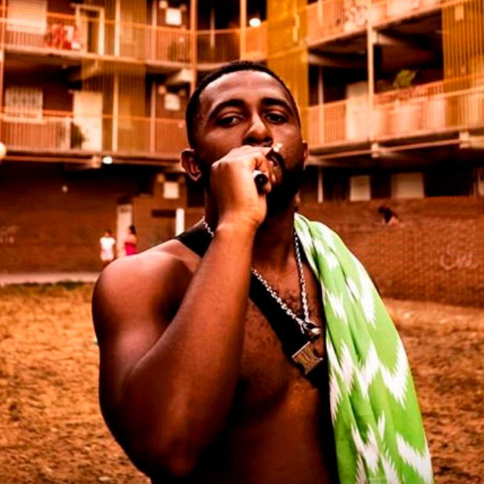 Delarue wearing 1THINGZ1