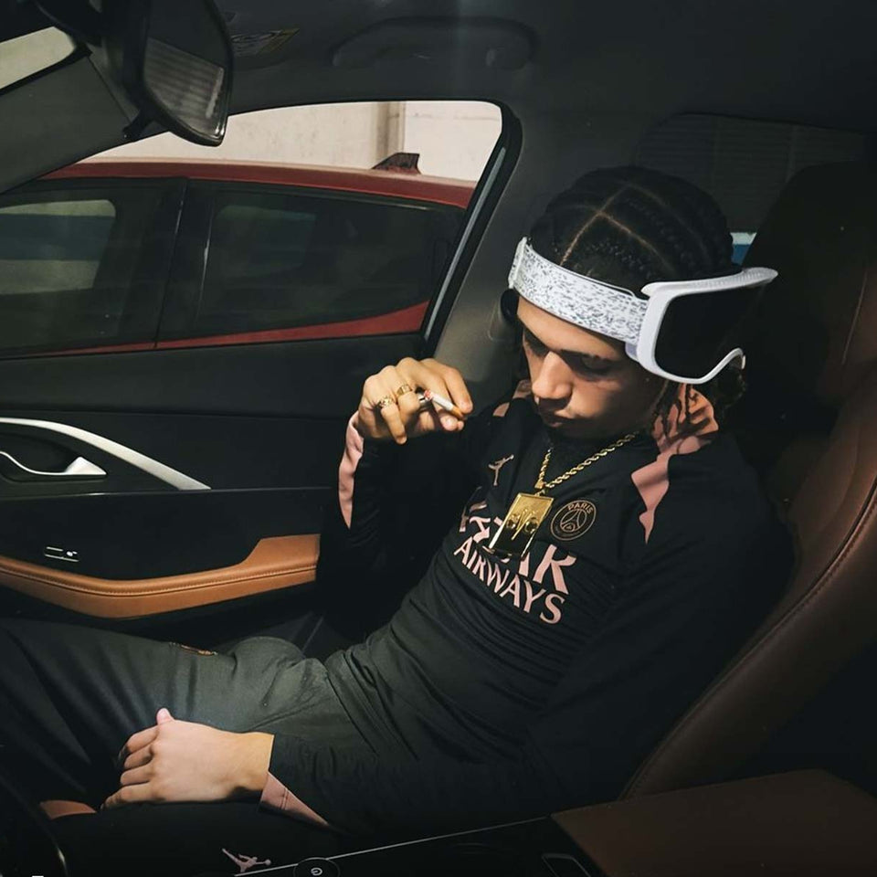 Frei wearing 1THINGZ1